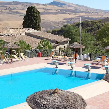 Appartamento Ciolino Sleeps 4 Pool Wifi Resuttano